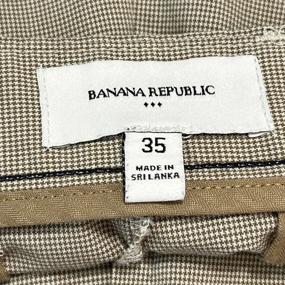 Banana Republic excellent banana